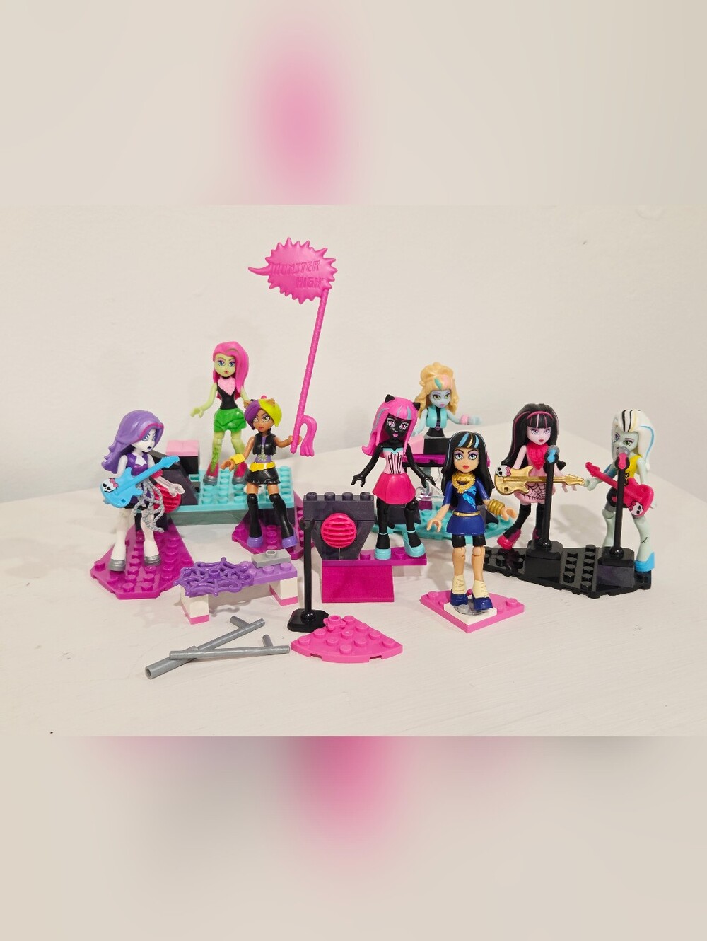 Rare Monster High Mega Bloks Glam Ghoul Band Set w/ 8 Mini Figures